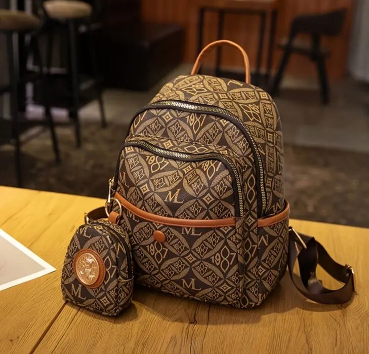 Nowy plecak damski. Przegródki. Kieszonki. Plus Etui. Wyjątkowy. Brązo