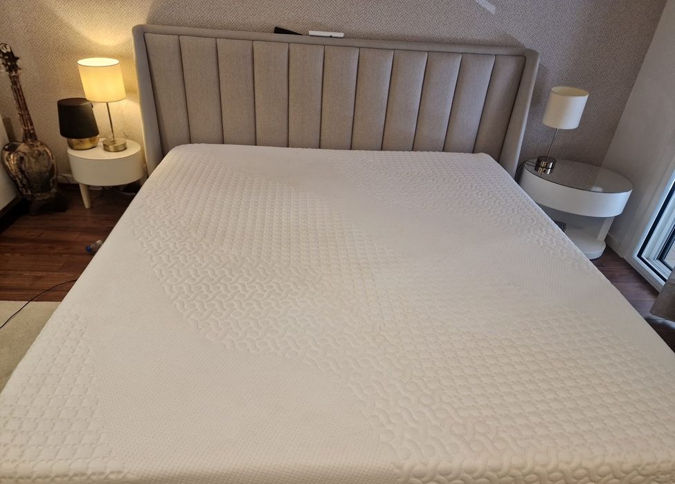 Cama super King Size c estrado + colchão vicoelástico