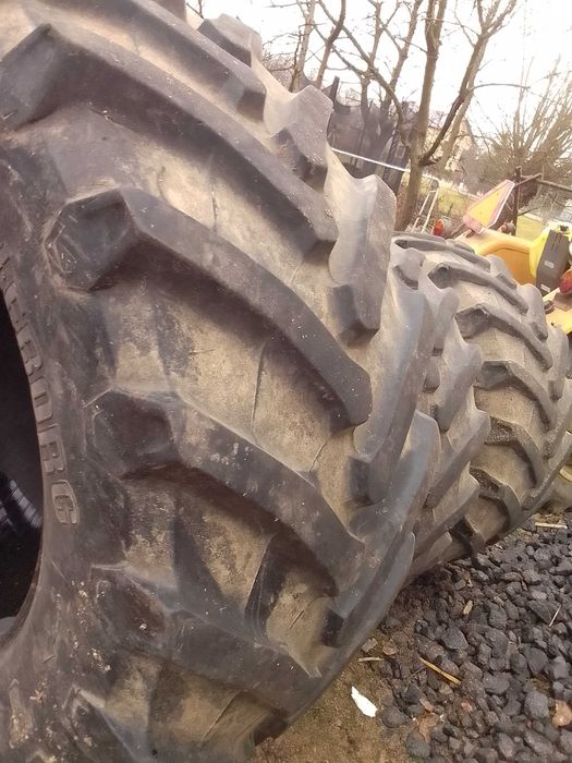 Opona ciągnika Trolleborg TM800  650/65/38