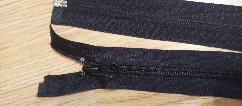 Молния  20 см серая