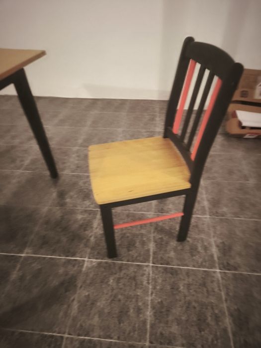 Mesa cozinha 
1.40x 80x 80 altura