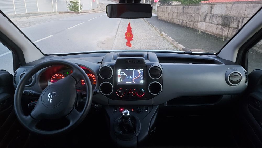 Citroën Berlingo 1.6 HDI 120CV com caixa de 6 velocidades
