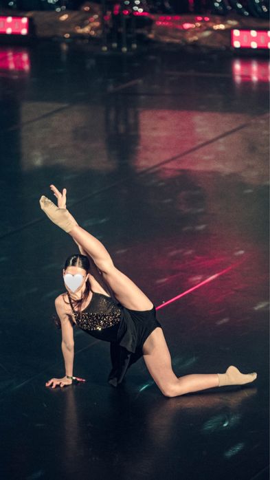 Welurowy strój taneczny jazz sukienka do tańca 158