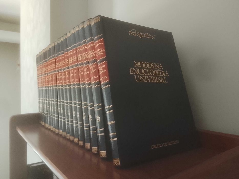 Enciclopédia Universal Completa, 19 Volumes
