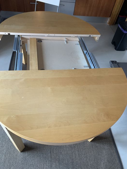 Mesa redonda  Bjursta Ikea