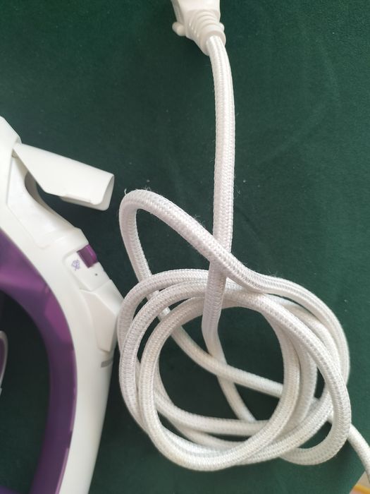 Żelazko na kabel i bezprzewodowe