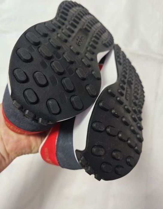 Чоловічі кросівки  adidas Run 70s  44р