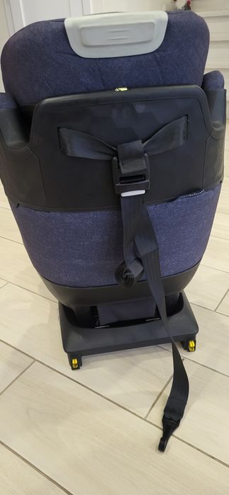 Дитяче  автокрісло Maxi Cosi titan pro