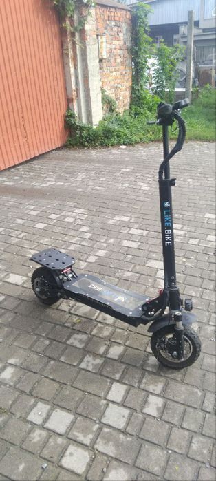 Електросамокат Like.Bike Solo в гарному стані