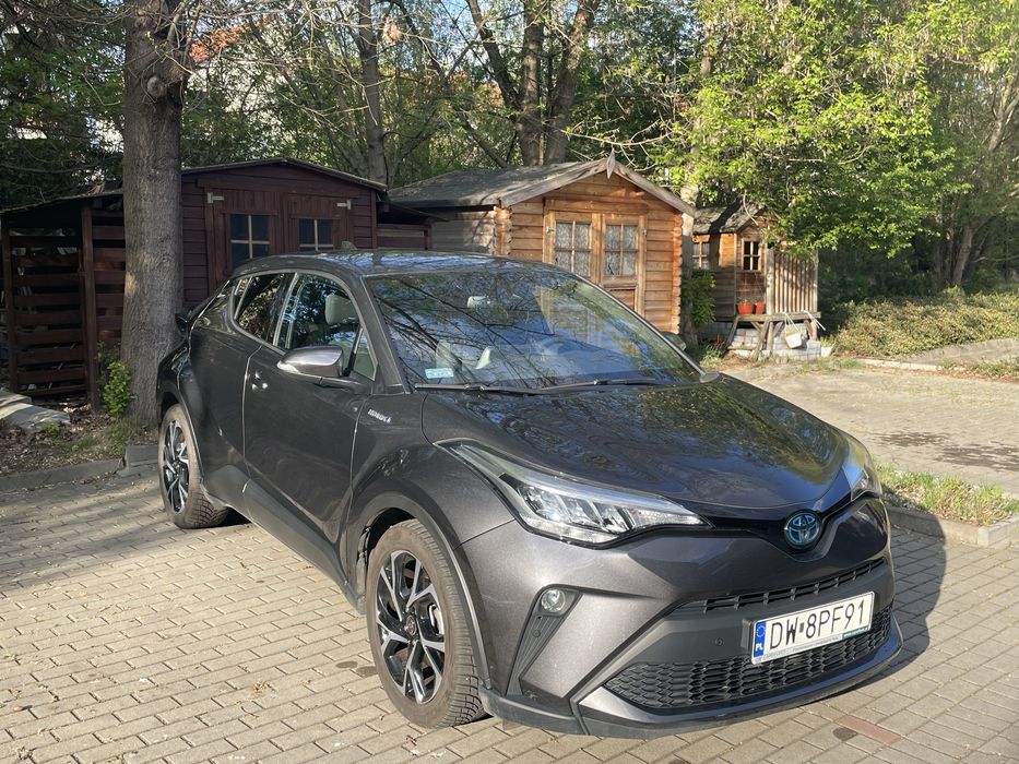 Toyota C-HR  pierwsza właścicielka. salonowa,, pierwsza rejestracja 30.08.2021