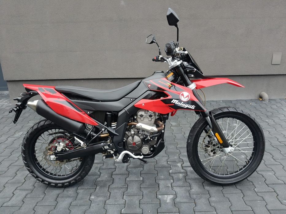 Malaguti XTM 125 cm Raty, Transport
