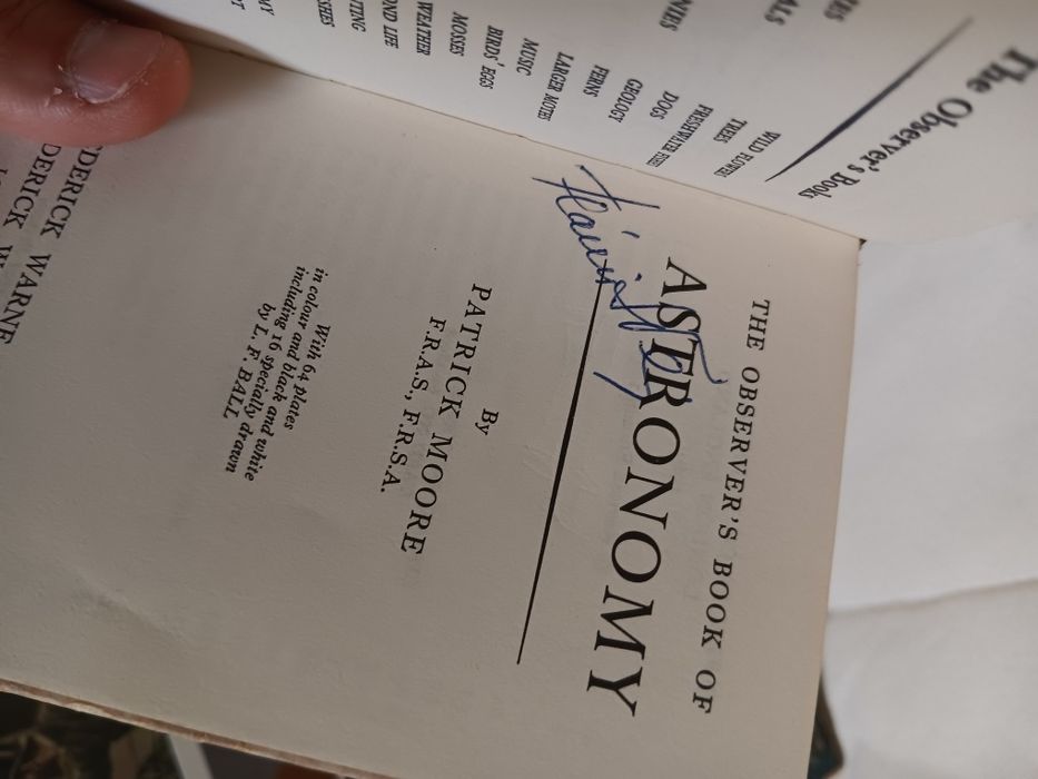 Patrick Moore, The Observer's Book Of Astronomy