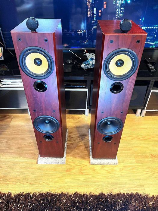BOWERS & WILKINS P6 ( Preference 6) 200W 8 ohms c/novas