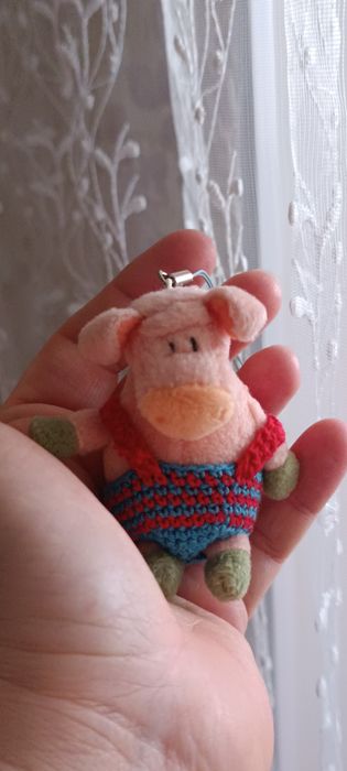 Фирменный брелок