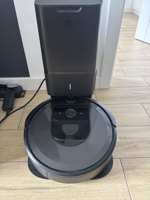Sprzedam Roomba i7