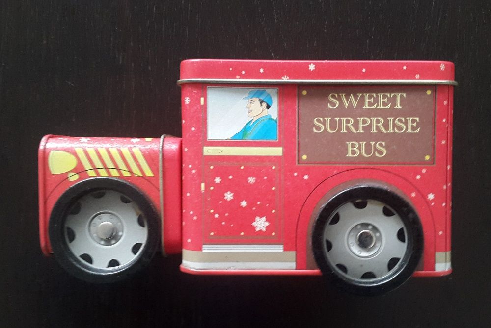 Puszka metalowa po cukierkach Sweet Surprise Bus