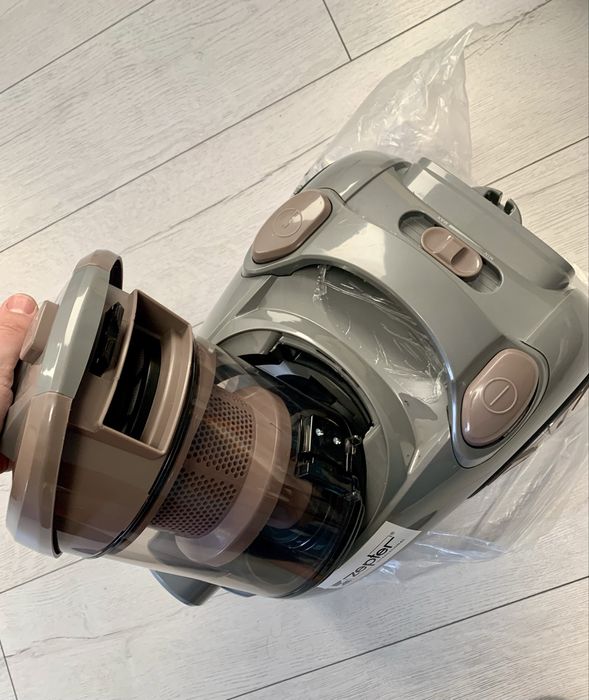 Пилосос Zepter PWC-700W