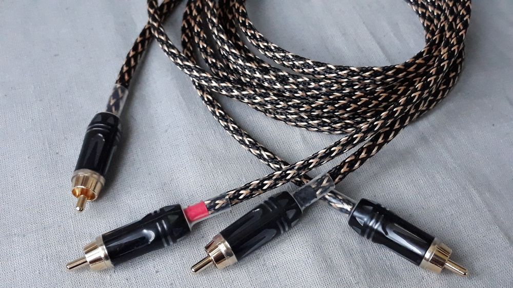 Серебро / фторопласт / медь. Межблочный кабель 2RCA - 2RCA.