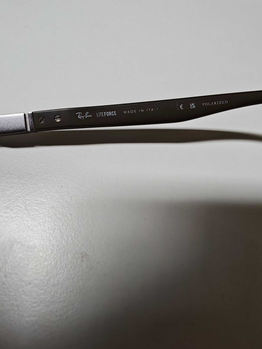 Óculos de Sol Rayban com lentes polarizadas