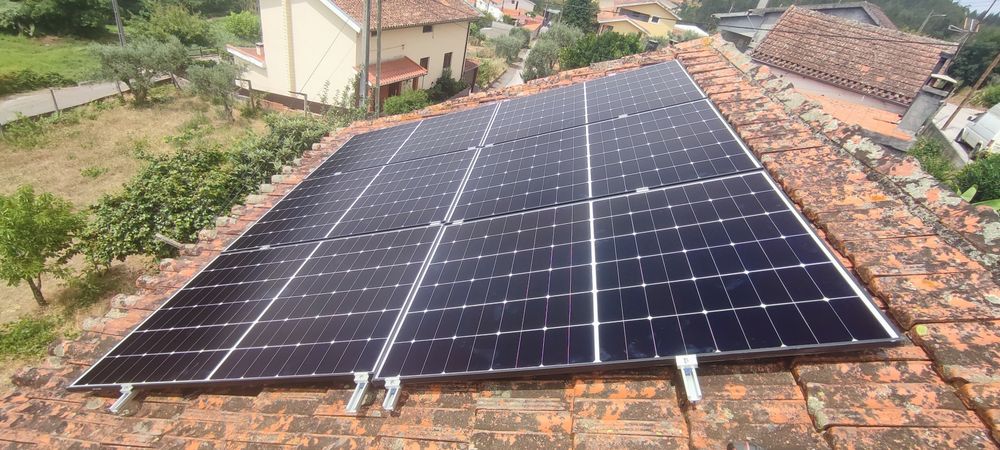Limpeza, instalação e manutenção de painéis fotovoltaicos