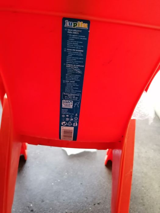 Conjunto cadeiras criança + mesa