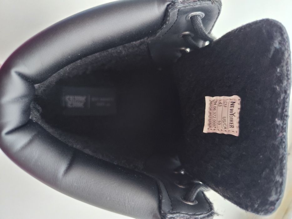 Чоловічі утеплені черевики р.43. Мужские ботинки на флисе