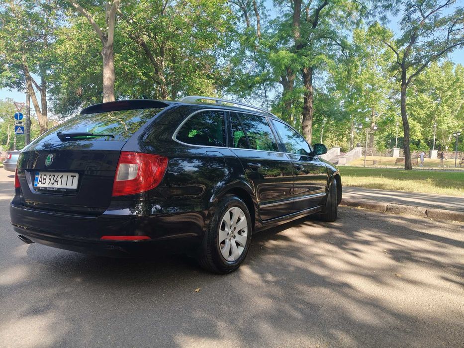 продаю  skoda superb в максимальній комплектації
