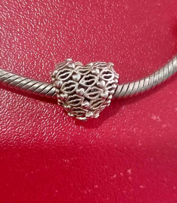 Намистини, шарми на Pandora, Yugen, Dagaz