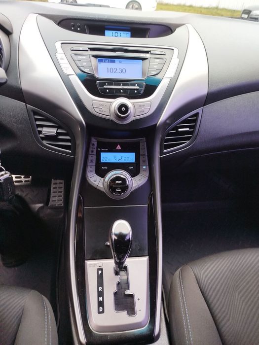 Продам Hyundai ELANTRA