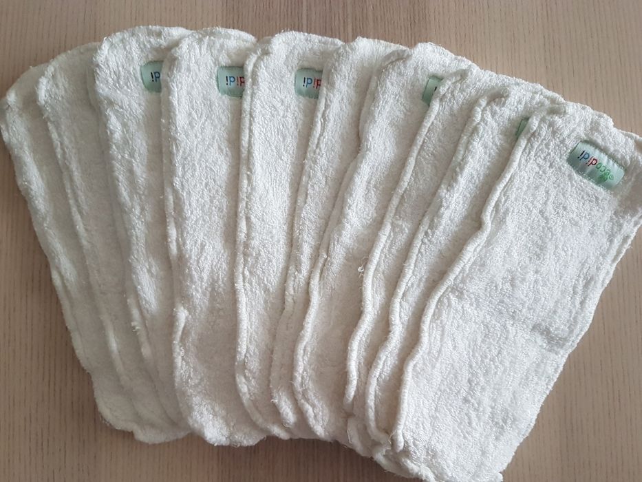 Wkładki i klamerki - pieluchy wielorazowe