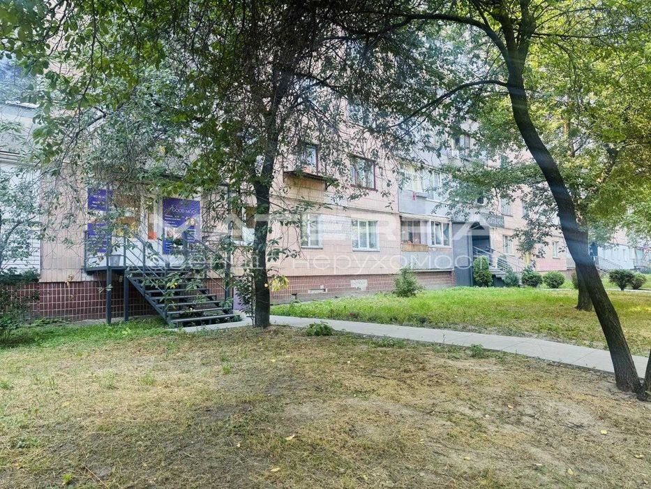 Фасадне комерційне приміщення, Білогородська 25, Боярка Продаж