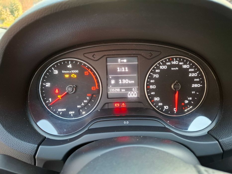 Audi A3 Sportback 1.6 TDI Design 135 Mil Kms Nacional de 2017/10