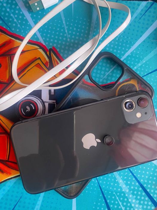 Iphone 11 в гарному стані