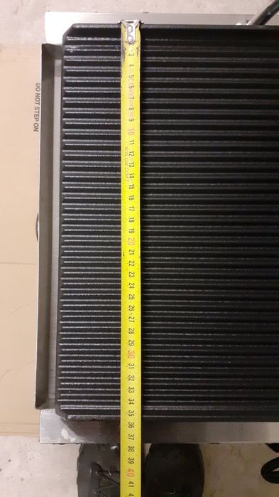 Гриль контактний прижимний Hurakan HKN-PE34R