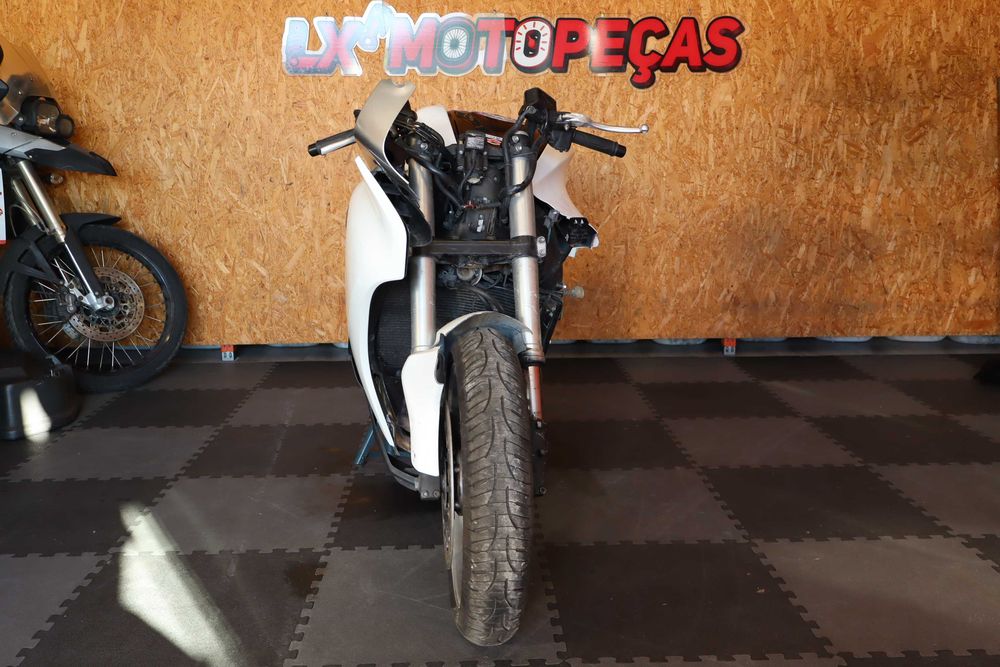 Honda VFR 1200F ano 2012 para peças.