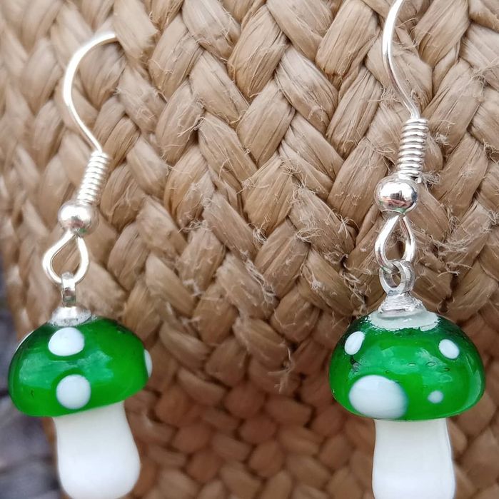 Brincos feitos á mão