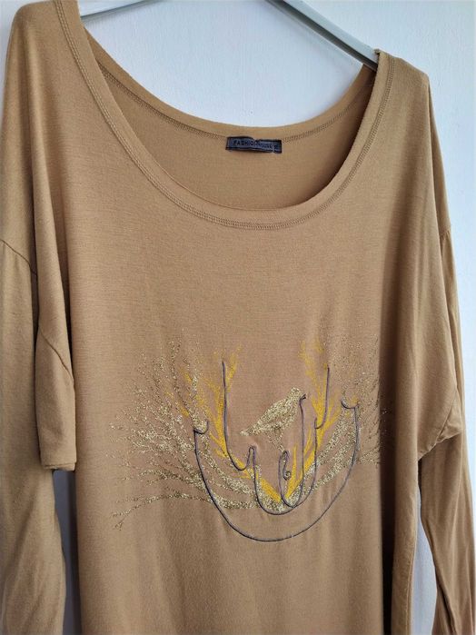 Camisola camel c/brilhantes -Tamanho XL