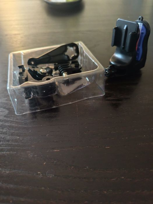 Adaptador para câmera de acção e protetor de tênis