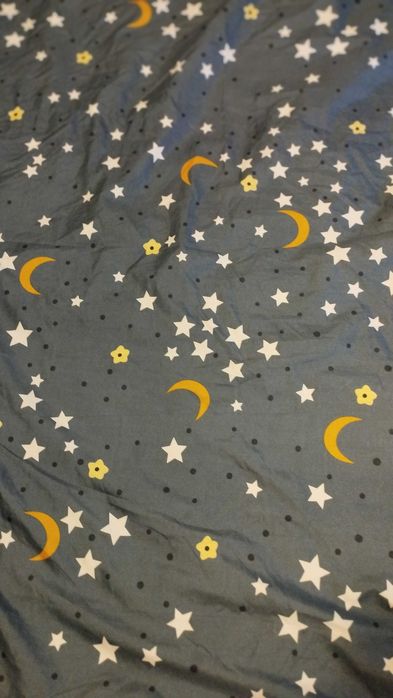 комплект семейного постельного белья,2 пододеяльника,4 наволочки