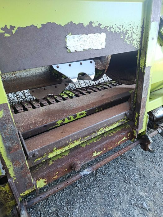 Claas  PU380 podbieracz