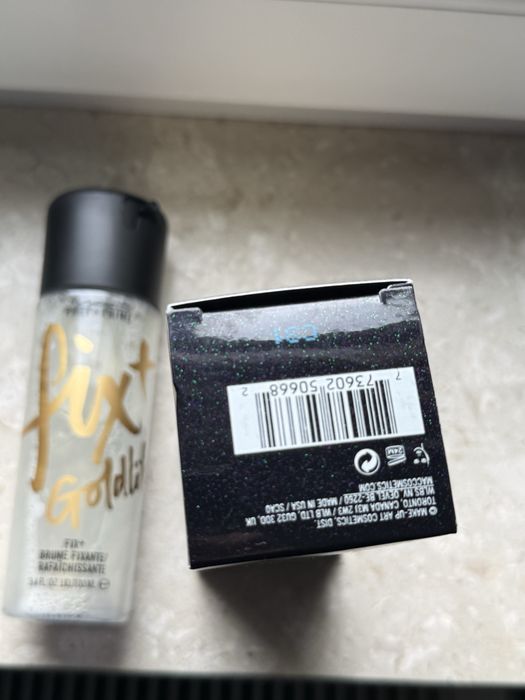 Spray do twarzy Mac fix+