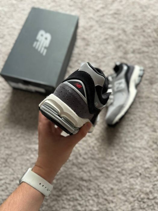 Кросівки New Balance 2002R