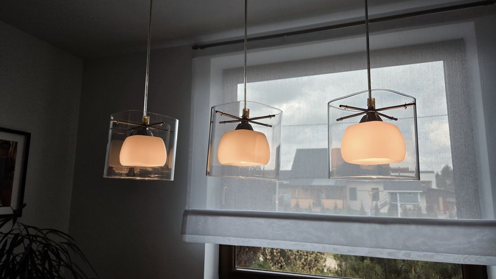 Lampa wisząca nad stół