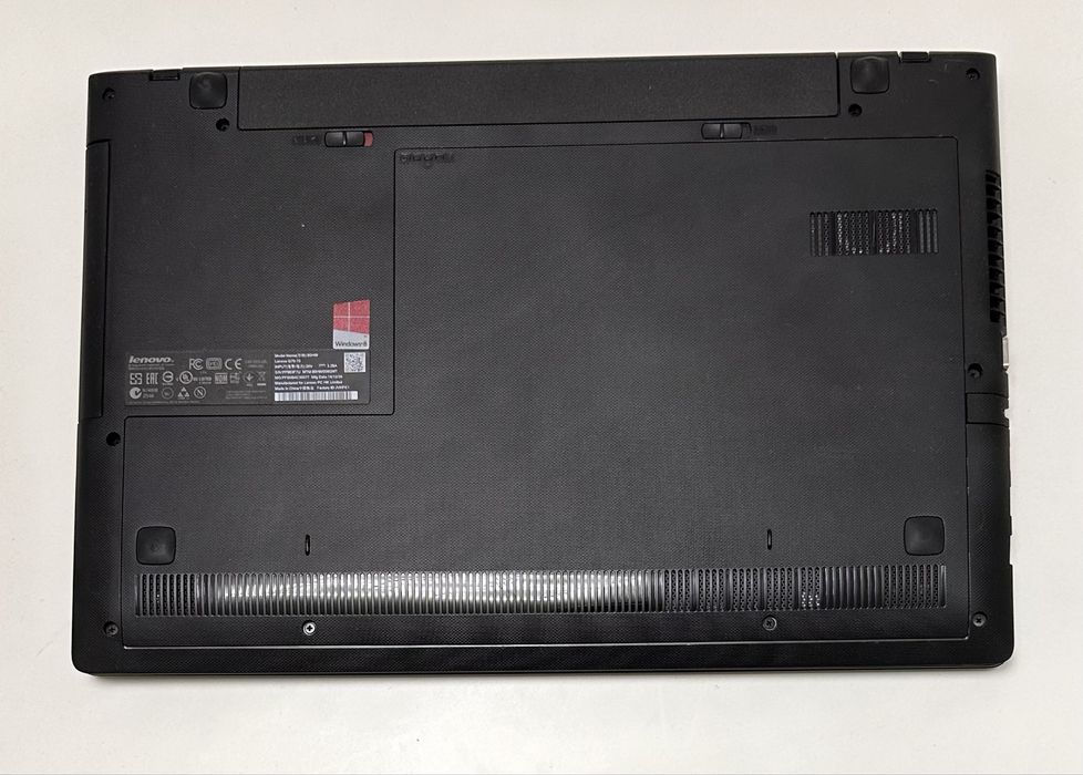 ноутбук Lenovo G70 17" 8GB озу /1000GB HDD NVIDIA GeForce Gt820 2GB/новий акумулятор