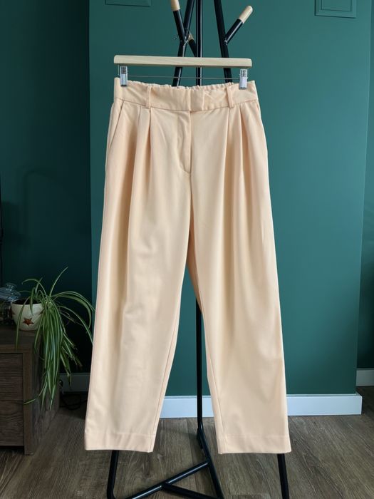 Spodnie eleganckie wizytowe garniturowe H&M łososiowy Salmon biuro