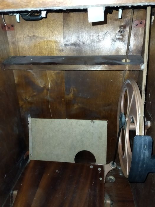 Швейна машинка Чайка 142 м