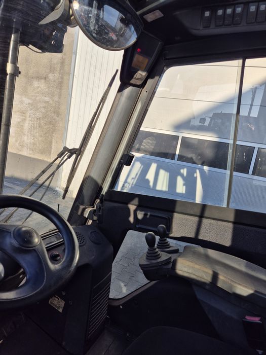 Wózek widłowy LINDE H25D, triplex, przesuw, Diesel, kabina