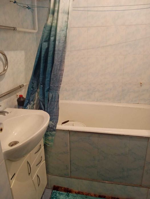 Продам 3-х кімнатну квартиру в Богодухові