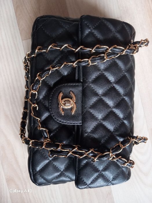 Chanel średnia torebka na ramię