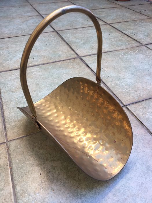 Patera koszyczek metalowa z rączką